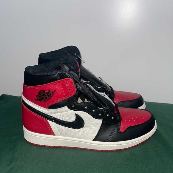AIr Jordan 1 Bred Toe SIZE:8.5 main image 6